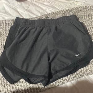 nike- shorts